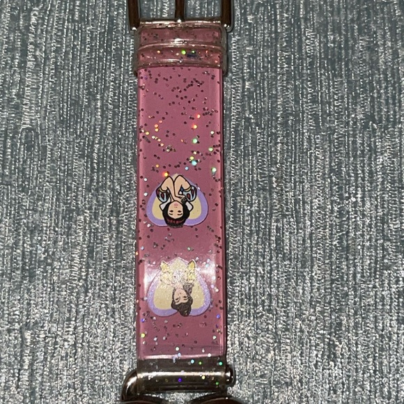 Little girls Disney Princess watch in perfect working condition - Picture 8 of 13